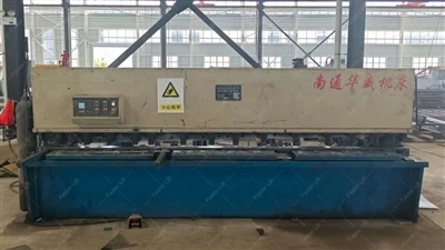 What is the cleaning cycle for a crane?