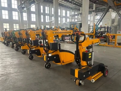 What Types Of Boom Lifts Are There?